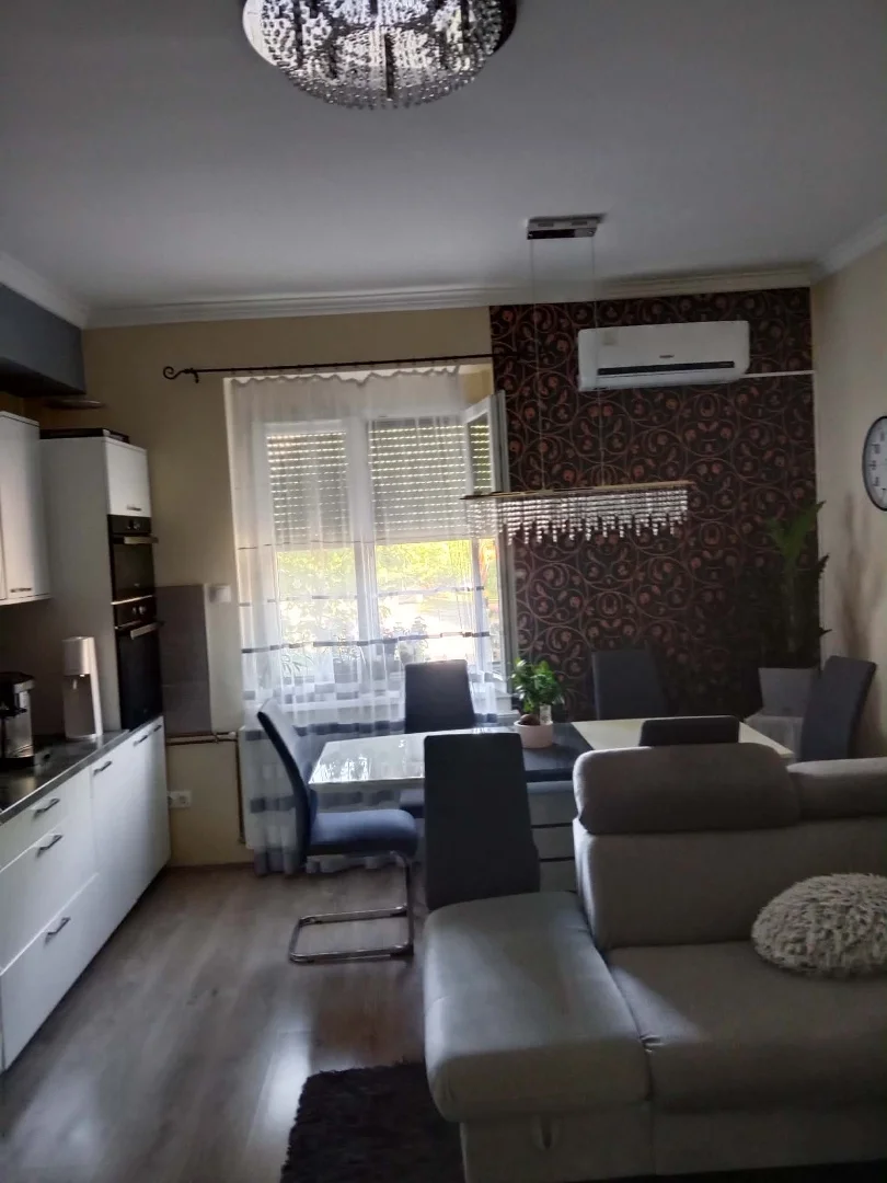 Eladó tégla lakás Kővágószőlős Újtelep