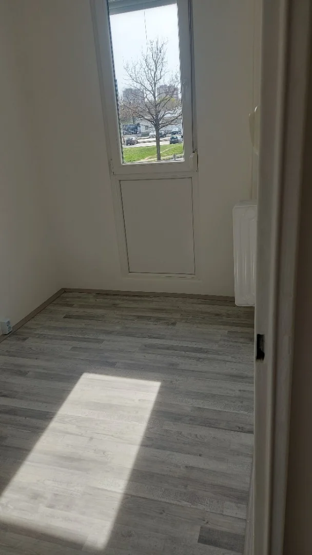 Eladó panel lakás Pécs Olga - Kép 3