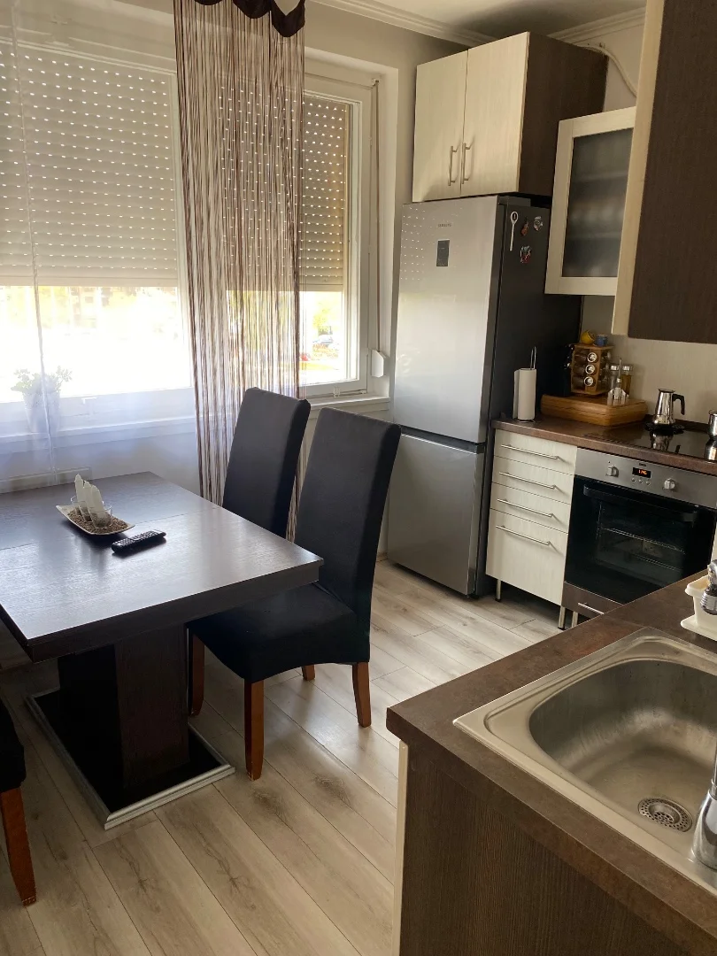 Eladó panel lakás Debrecen Derék utca - Kép 7