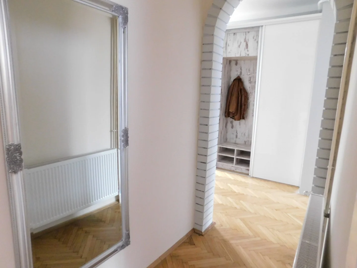 Kiadó tégla lakás Pécs Hungária utca - Kép 11