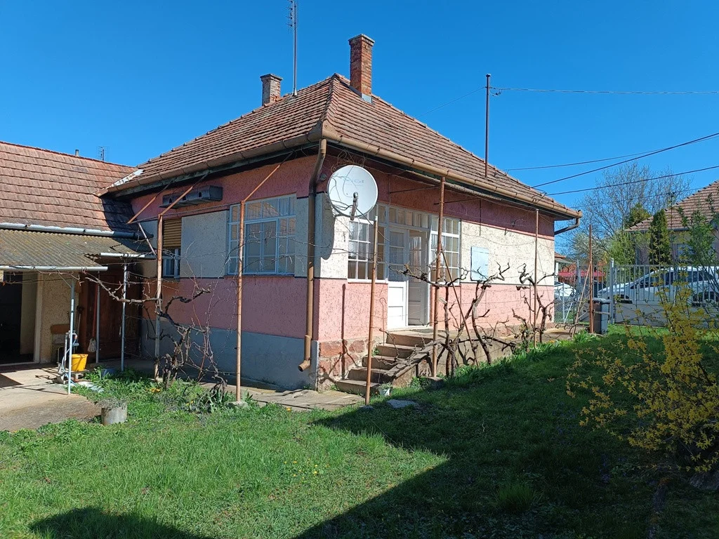 Eladó családi ház Perőcsény Hunyadi utca - Kép 12