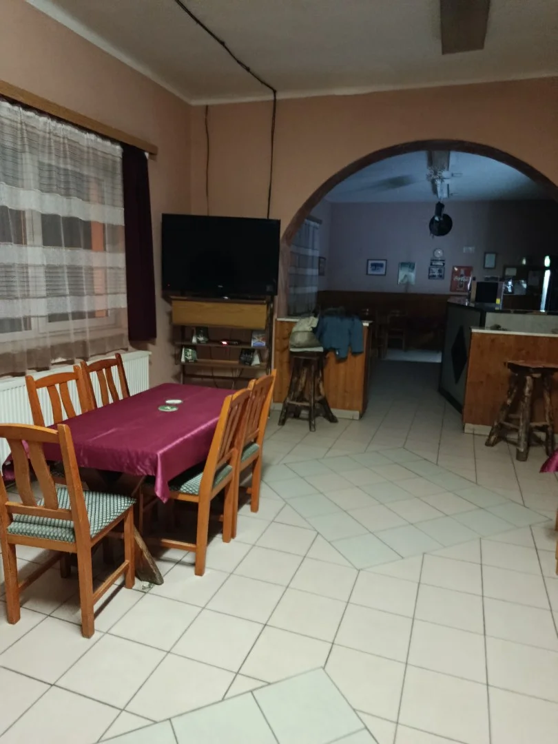 Eladó üzlet iroda / üzlet / kereskedelmi / szolgáltató Szany Béke utca - Kép 8