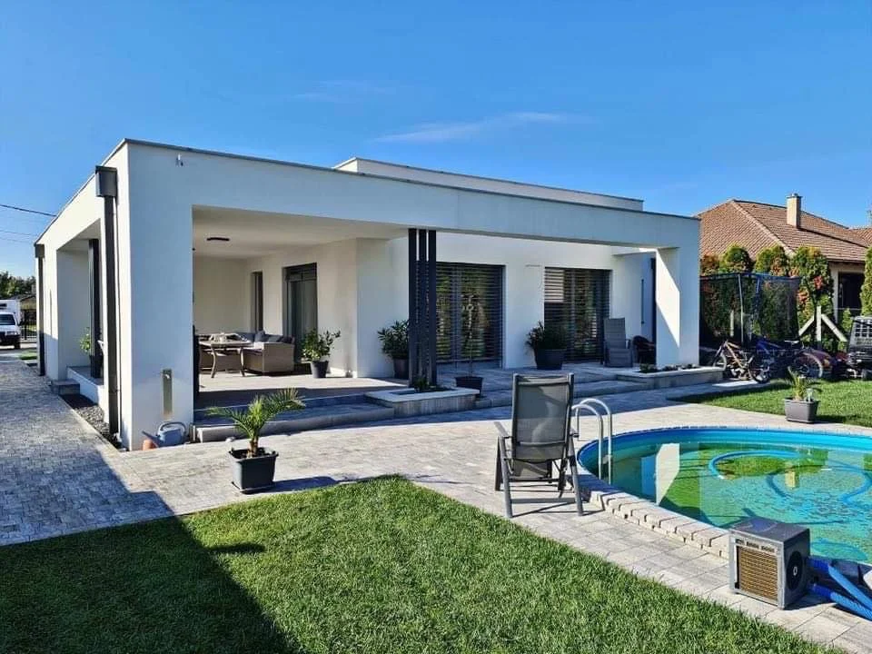 Eladó családi ház Pápa Alsóváros