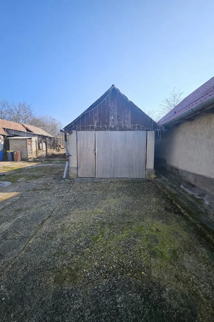 Eladó családi ház Héhalom - Kép 17