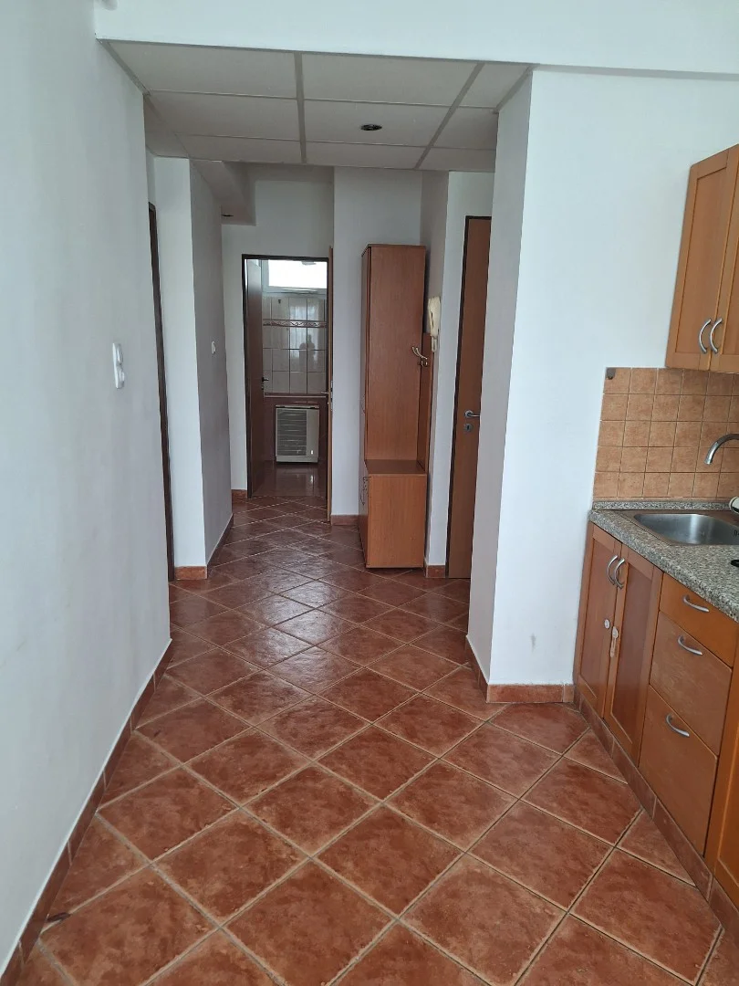 Kiadó tégla lakás Veszprém Egry József - Kép 2