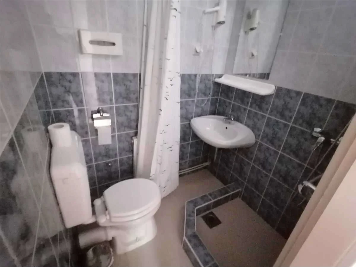 Eladó hotel, szálloda iroda / üzlet / kereskedelmi / szolgáltató Fonyód Vitorlás utca - Kép 6