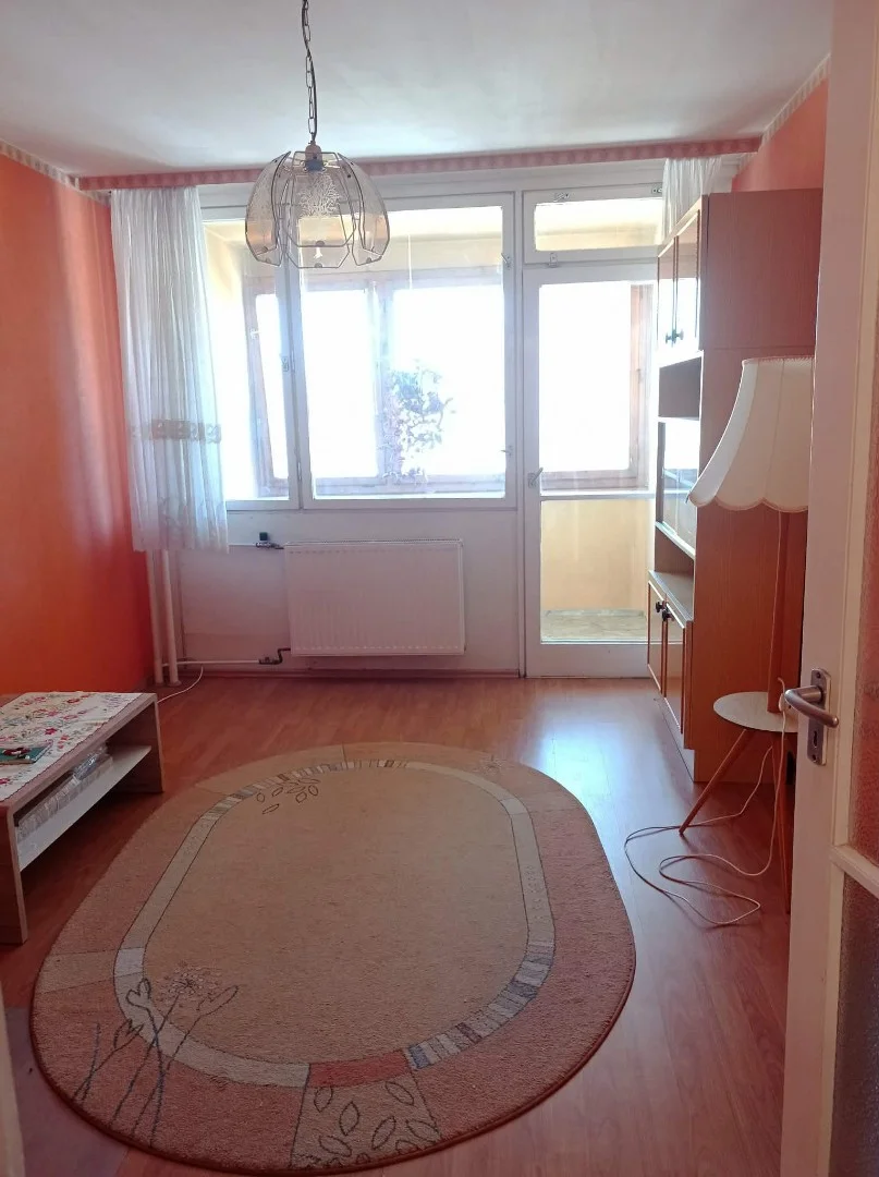 Eladó panel lakás Budapest 03. ker. Kiskorona utca - Kép 2