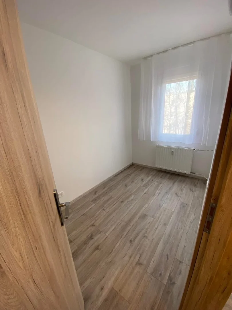 Eladó panel lakás Dunaújváros Dózsa György út - Kép 6