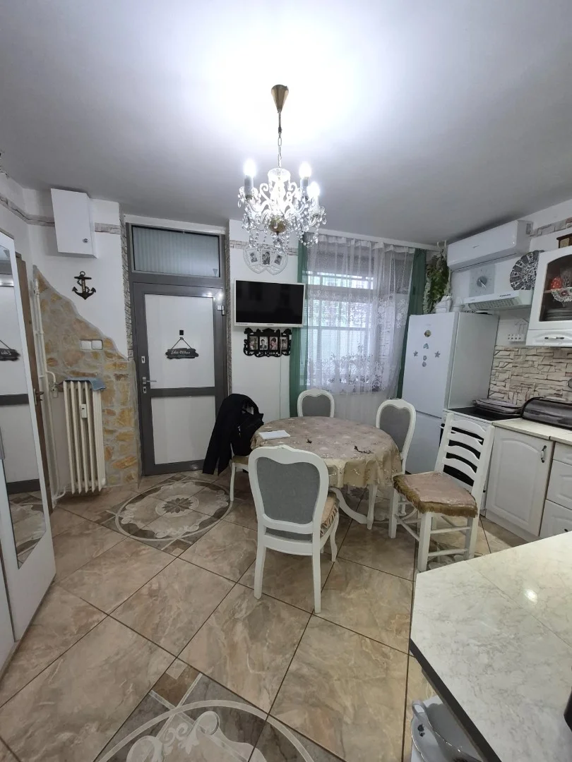 Eladó panel lakás Komló Kossuth Lajos utca - Kép 9