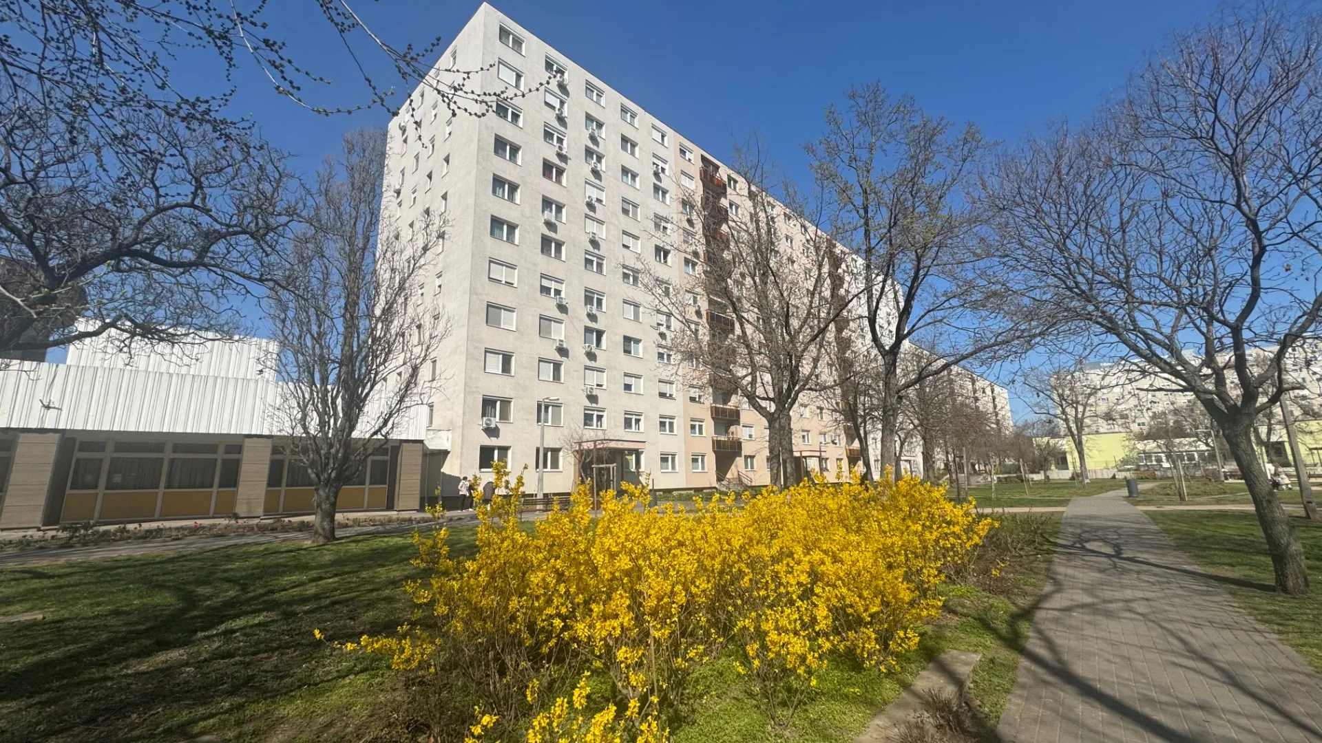 Eladó panel lakás Debrecen Fényes udvar - Kép 9