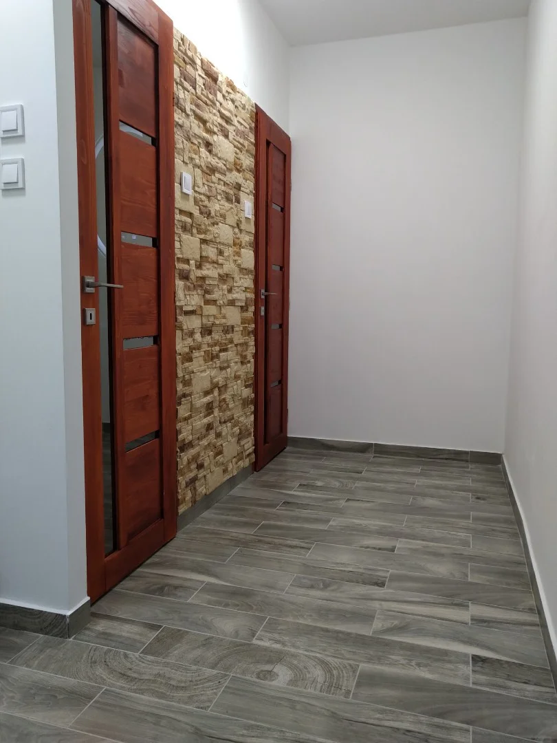 Kiadó panel lakás Gyöngyös Mérges - Kép 2