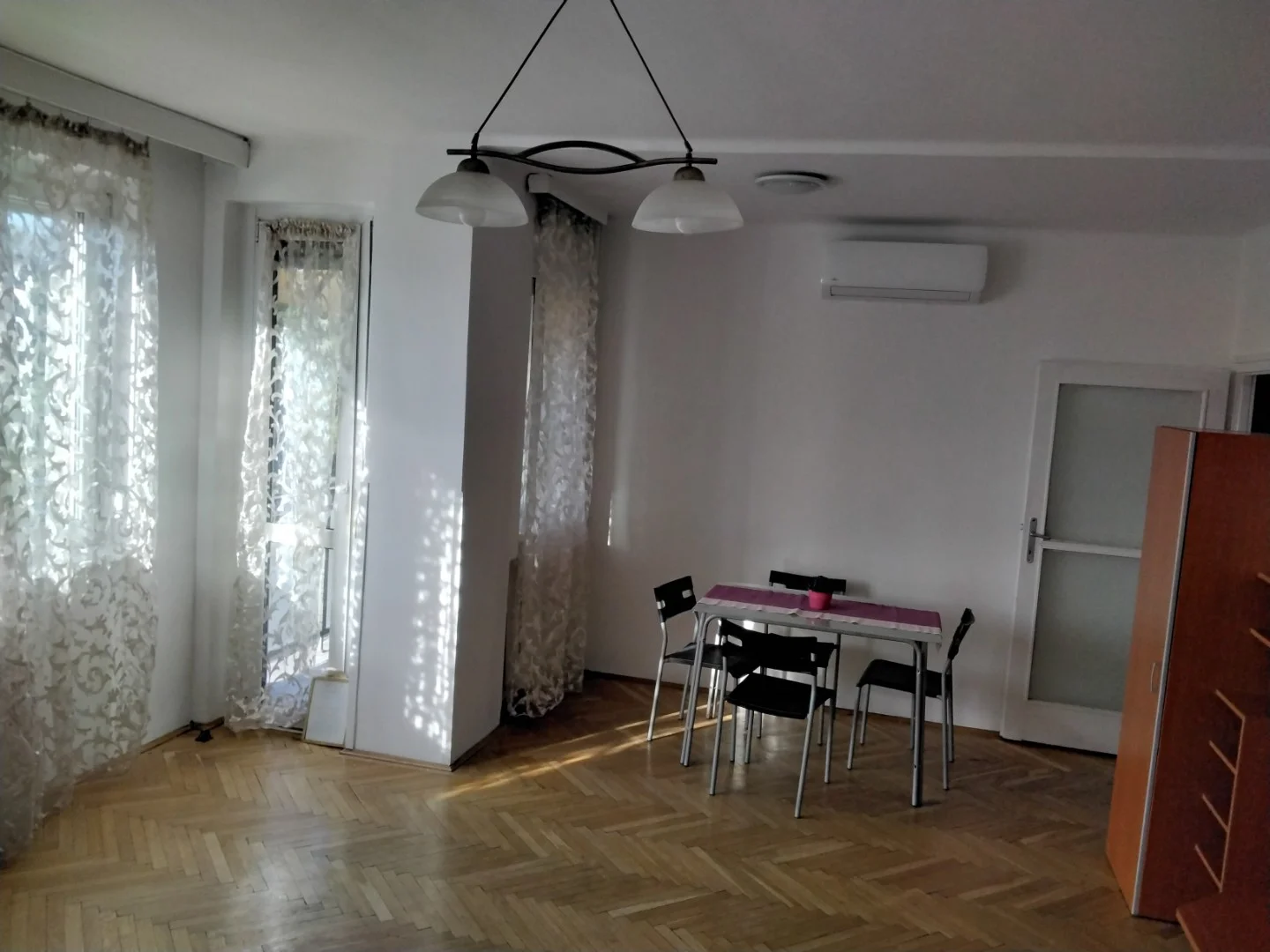 Eladó tégla lakás Győr Szent István út