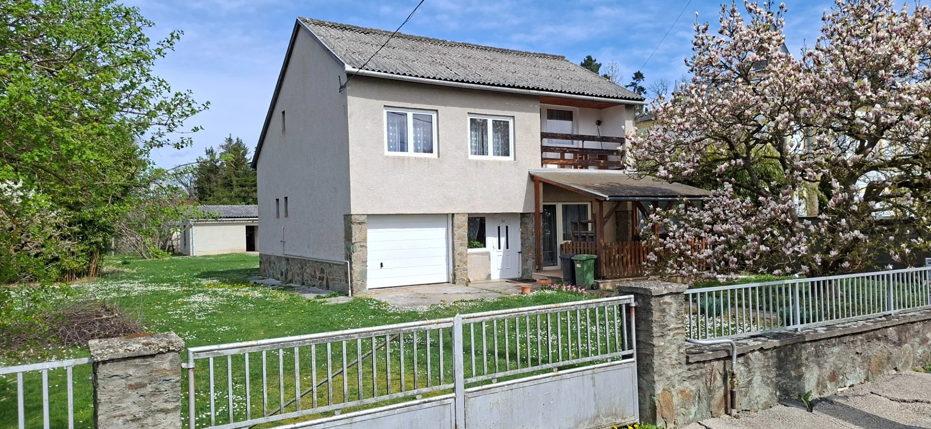 Eladó családi ház Rátót Fő