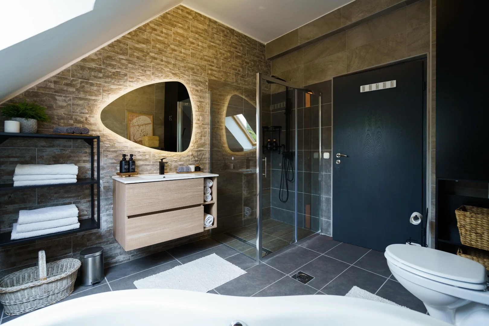 Eladó családi ház Budapest 03. ker. - Kép 8