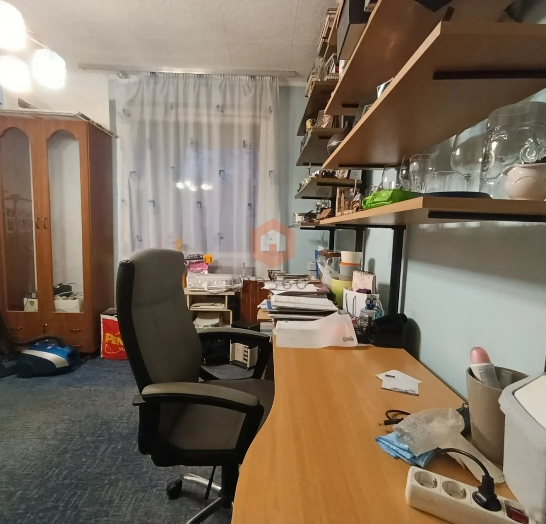 Eladó panel lakás Pécs Aidenger János - Kép 3