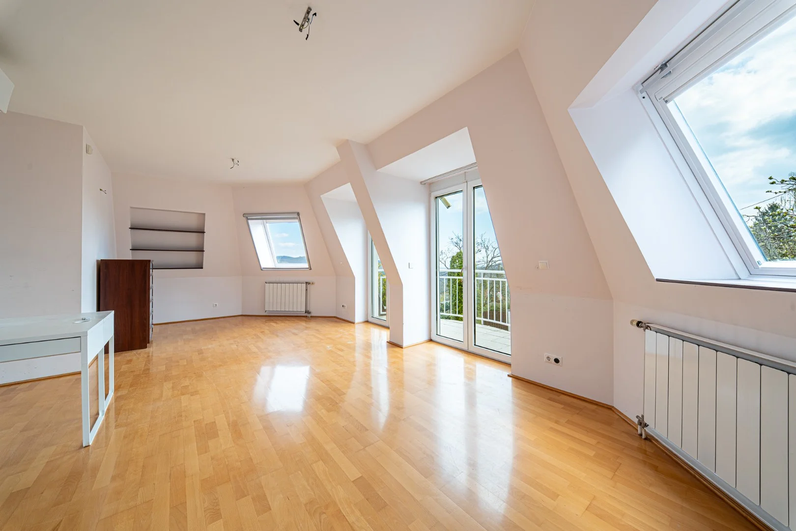 Eladó családi ház Budapest 02. ker. Adyliget (HZ022754) - Kép 2