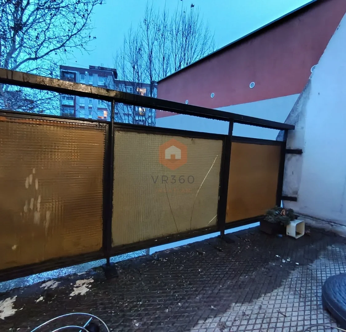 Eladó panel lakás Pécs Aidenger János - Kép 8