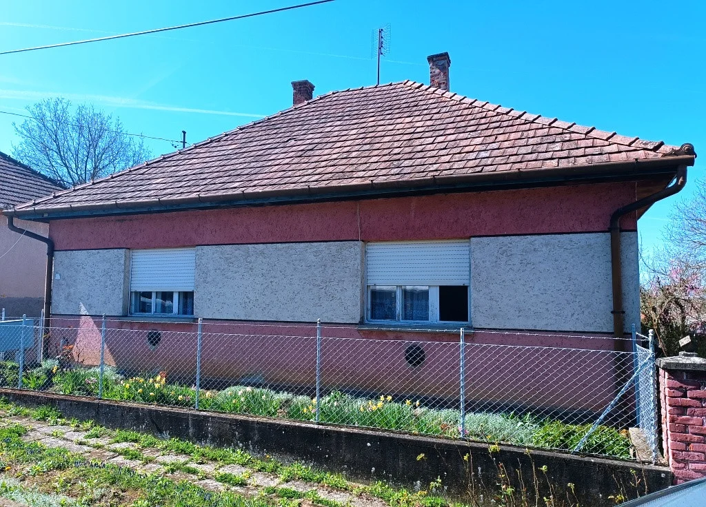 Eladó családi ház Perőcsény Hunyadi utca