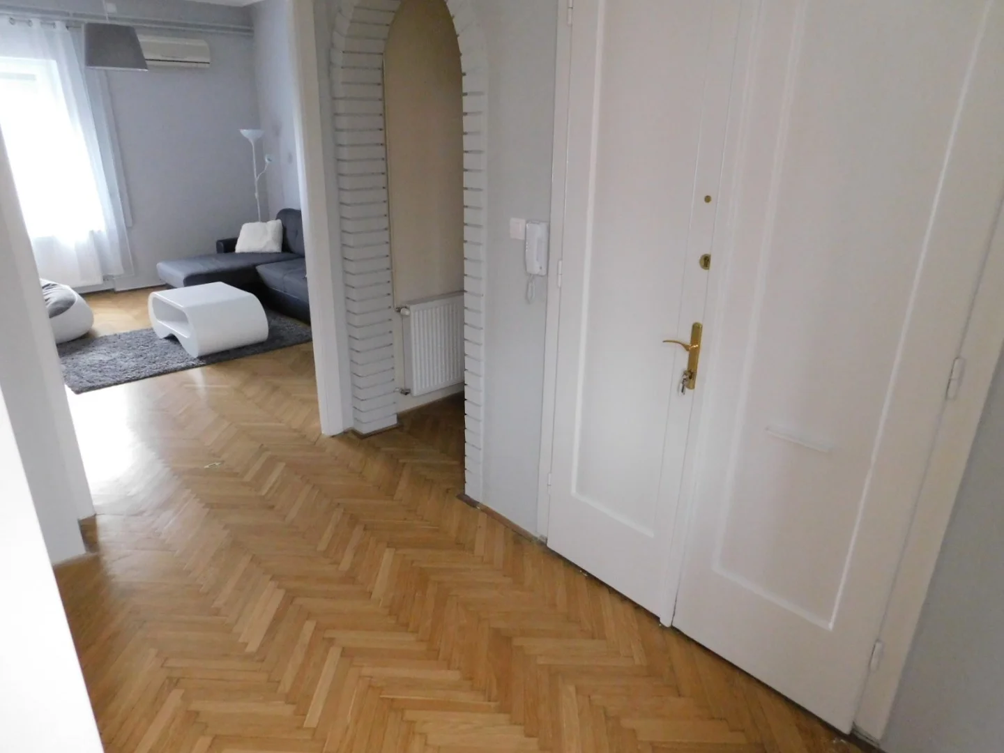 Kiadó tégla lakás Pécs Hungária utca - Kép 15