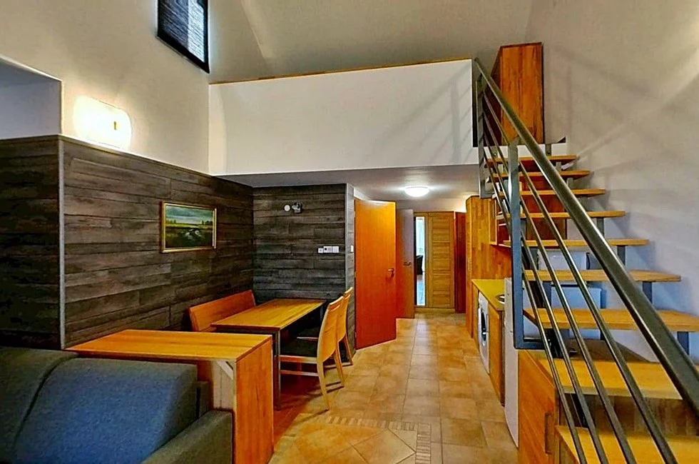 Eladó hotel, szálloda iroda / üzlet / kereskedelmi / szolgáltató Gyula Tiborcz utca - Kép 2