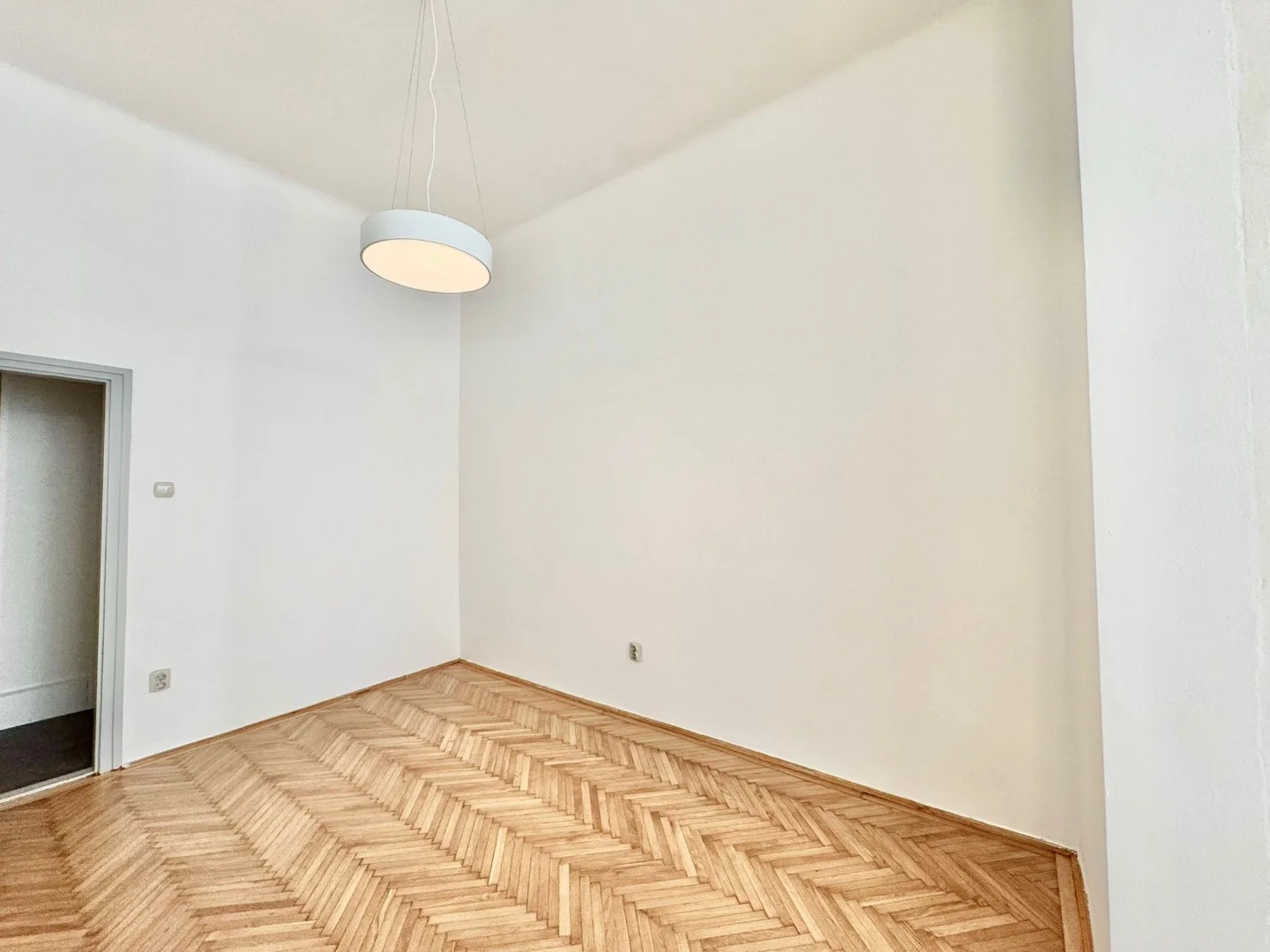 Eladó tégla lakás Budapest 13. ker. Hegedűs Gyula utca - Kép 2