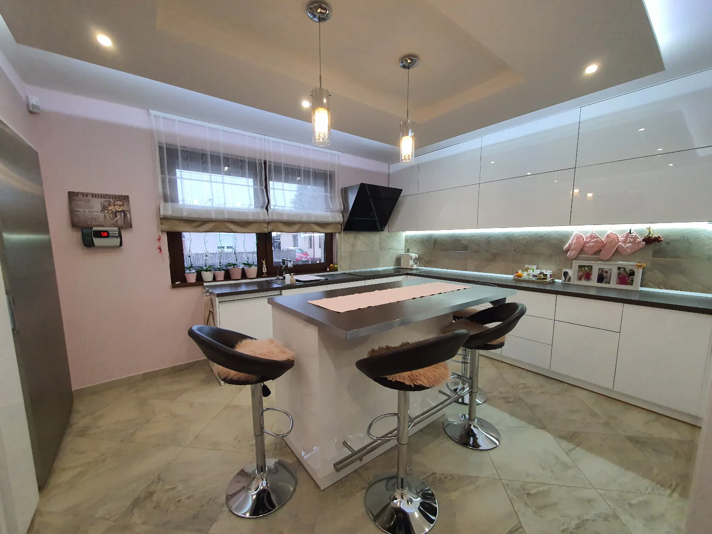 Eladó családi ház Ebes - Kép 2