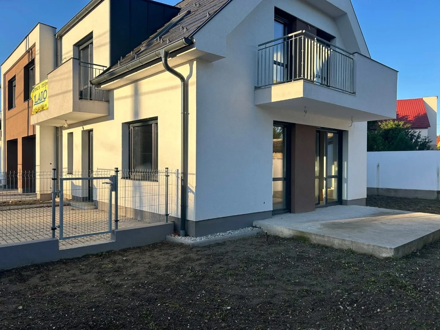 Eladó ikerház Győr