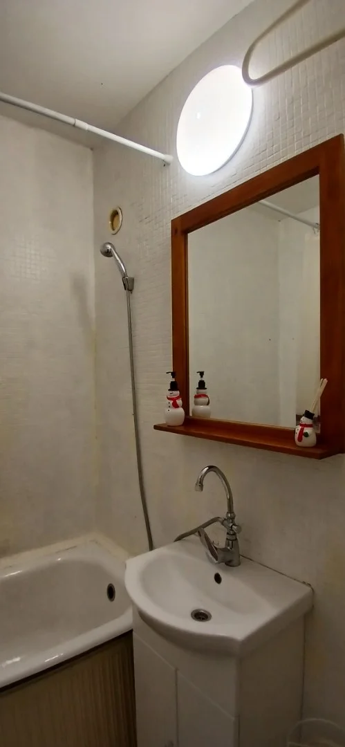 Eladó panel lakás Budapest 03. ker. Gyűrű - Kép 8