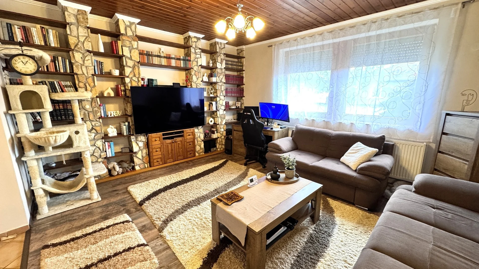 Eladó családi ház Nyíregyháza - Kép 2