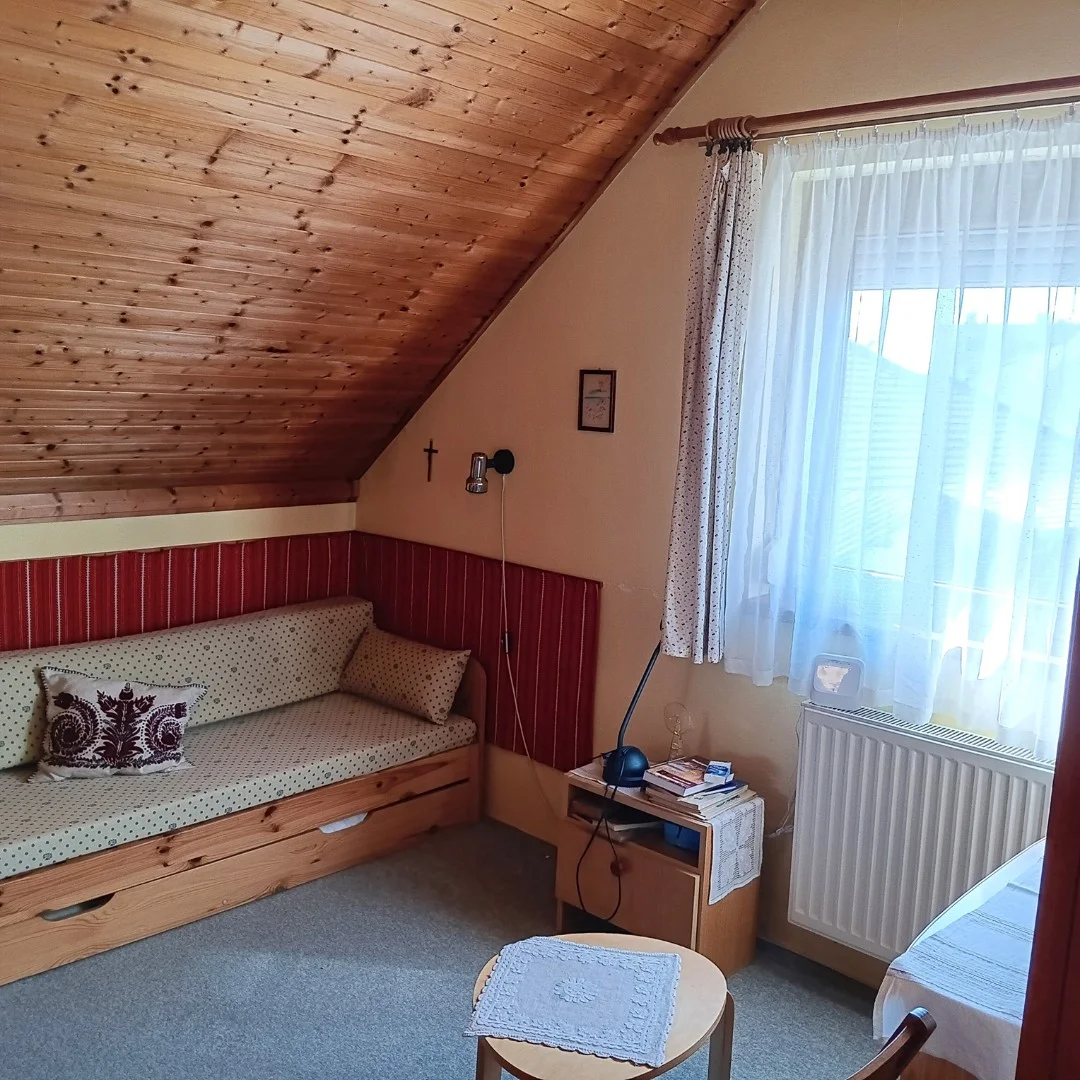 Eladó családi ház Pécs Alkony utca - Kép 8