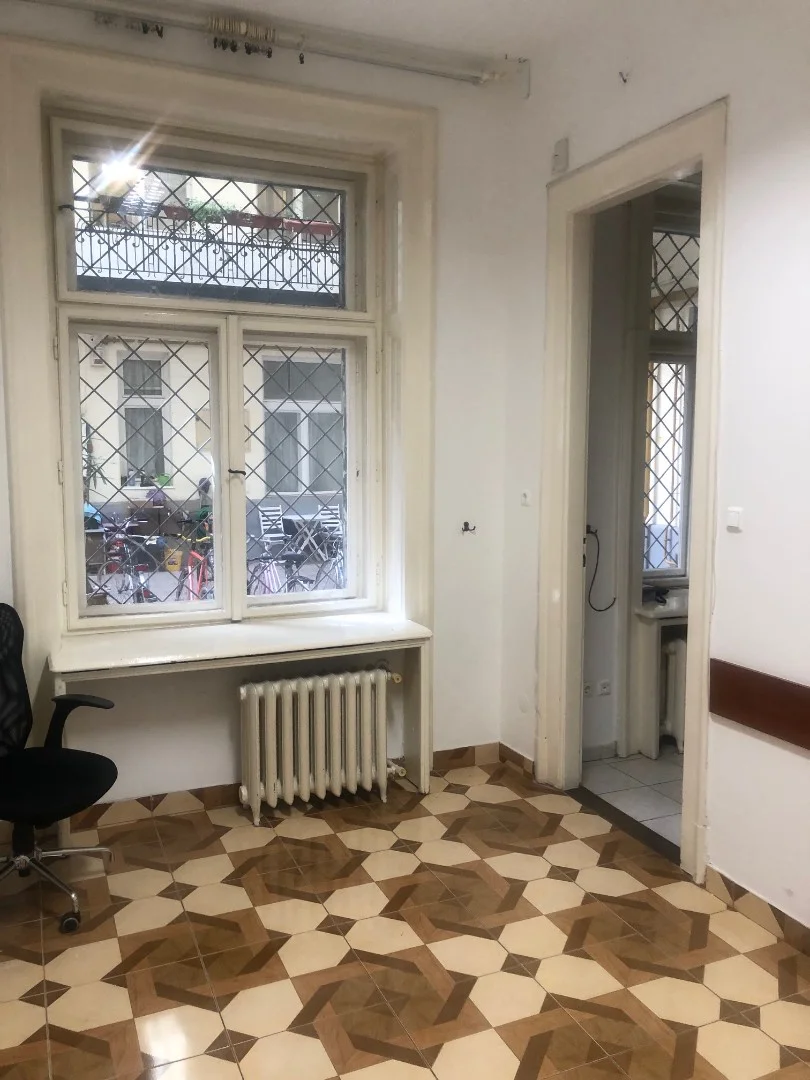 Kiadó tégla lakás Budapest 05. ker. Kossuth Lajos tér - Kép 8