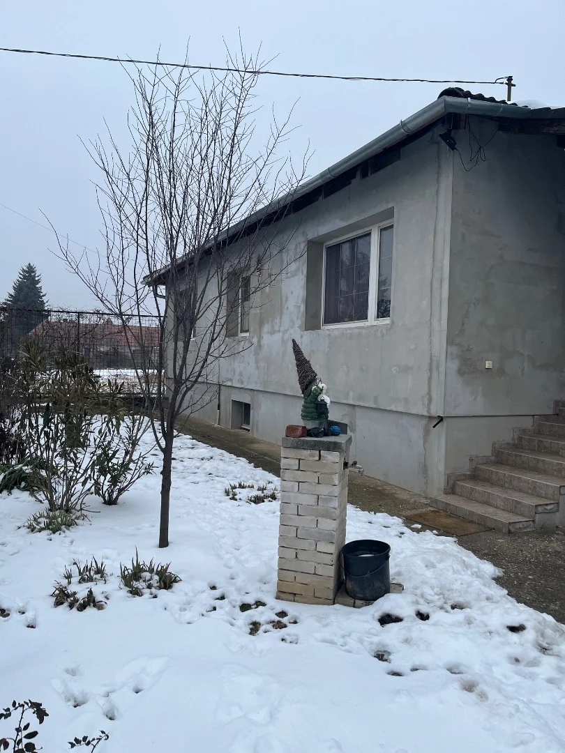 Eladó családi ház Csipkerek - Kép 13