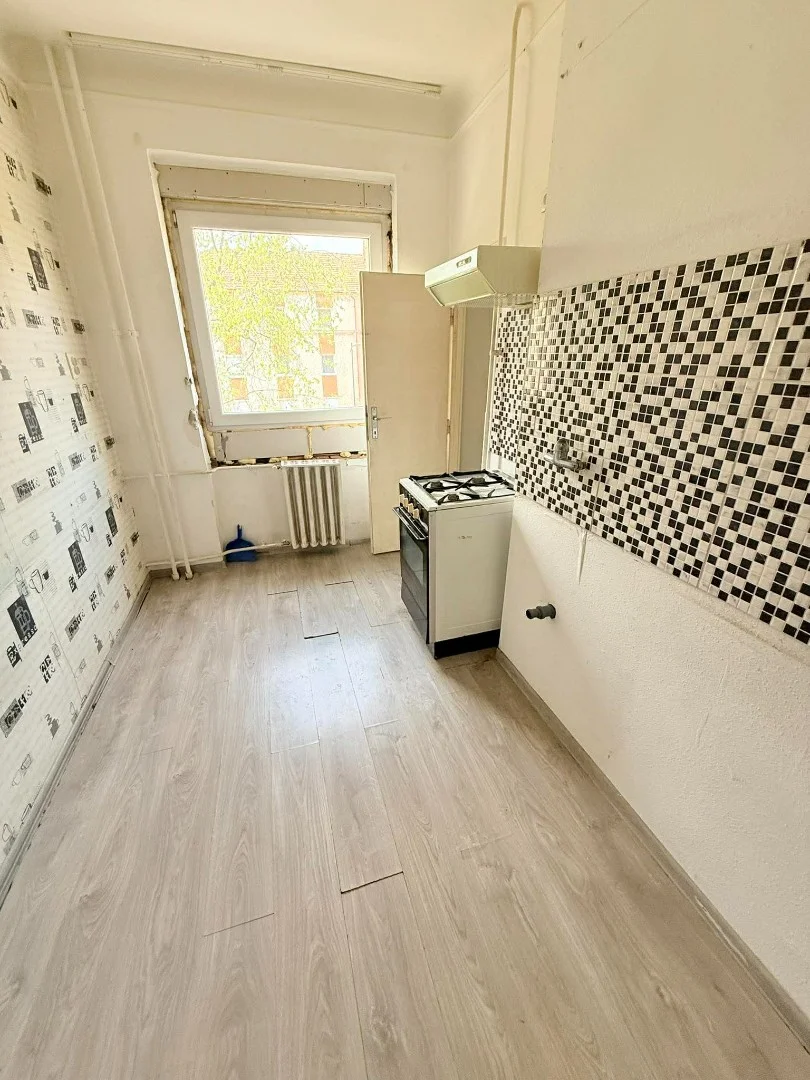 Eladó tégla lakás Kazincbarcika Egressy Béni út - Kép 18