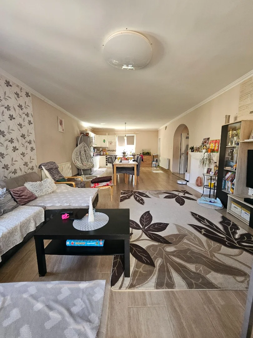 Eladó családi ház Mogyoród - Kép 12