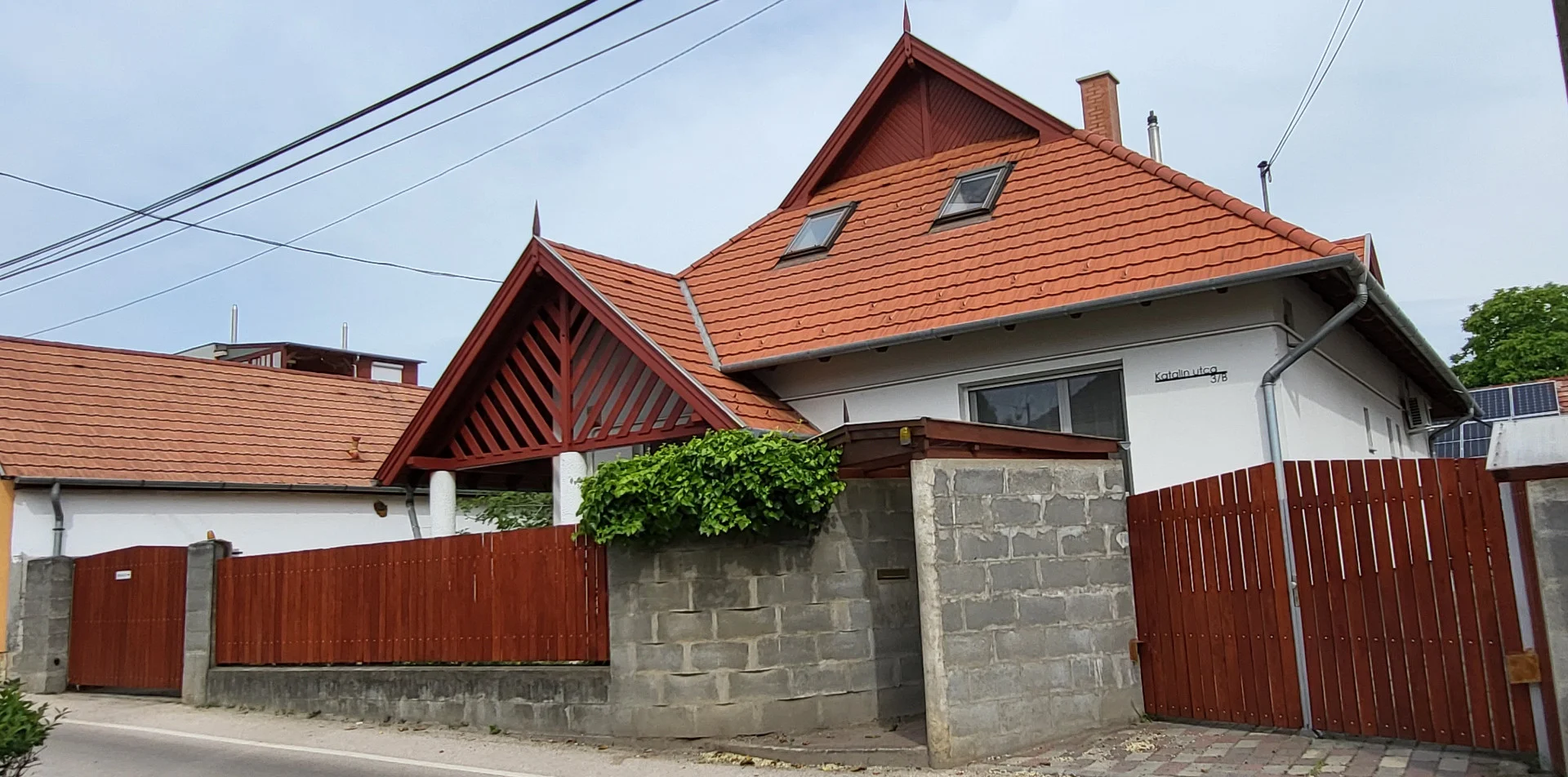 Eladó családi ház Érd Katalin