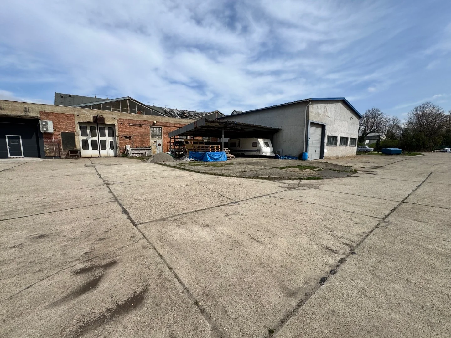 Eladó raktár ipari / raktár Pécs - Kép 2