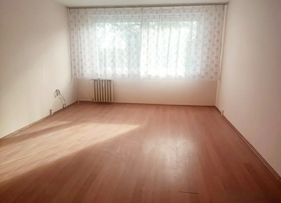 Eladó panel lakás Nagykőrös Bárány utca - Kép 2