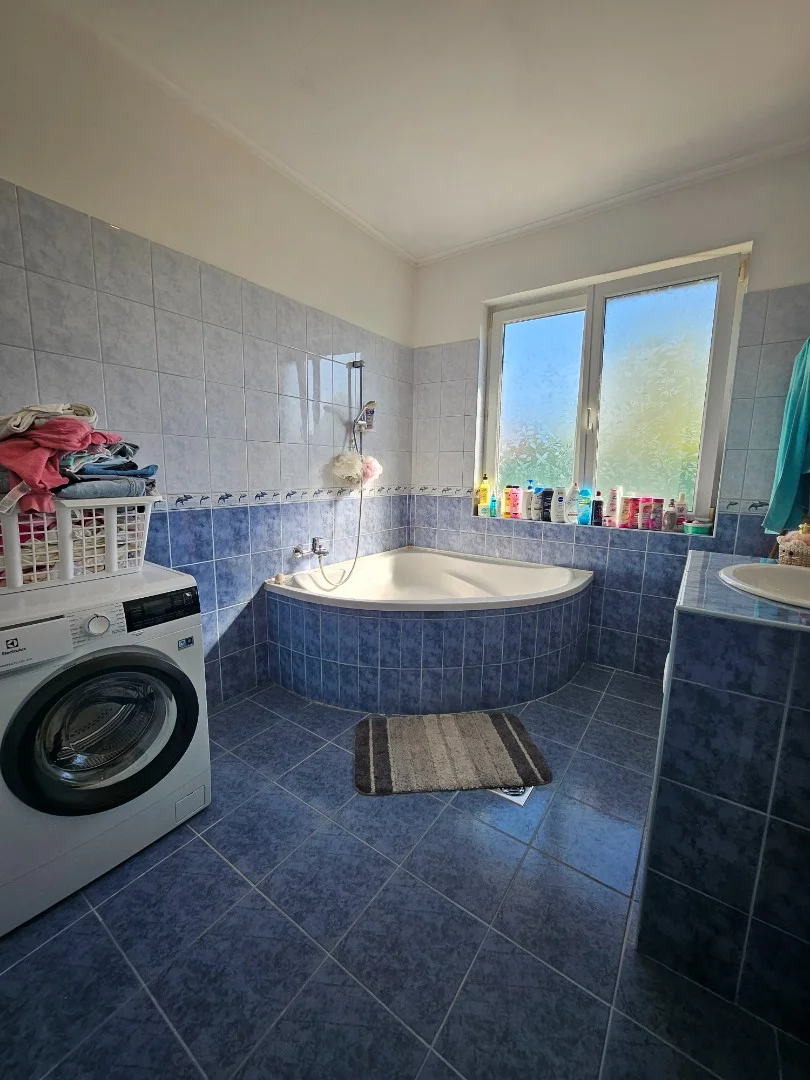 Eladó családi ház Mogyoród - Kép 8