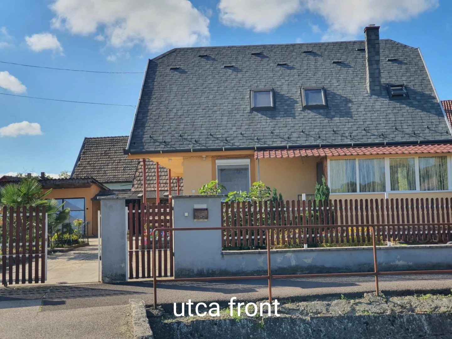 Eladó családi ház Kóka Nagykátai út - Kép 2