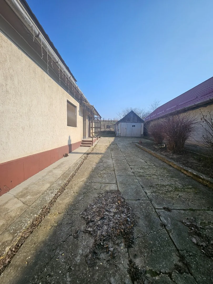 Eladó családi ház Héhalom - Kép 16