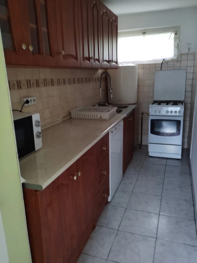 Kiadó ikerház Velence Csemete utca - Kép 2