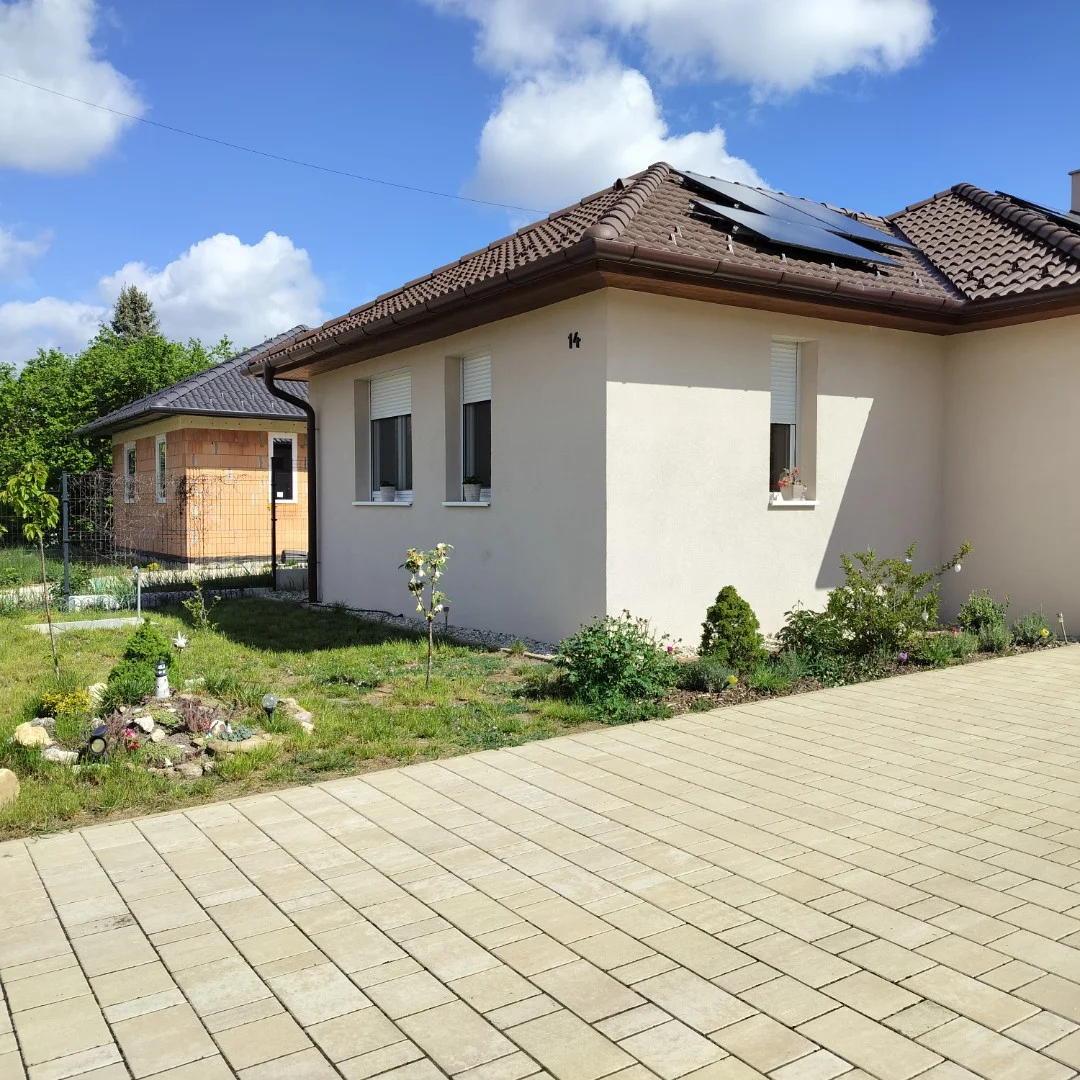 Eladó családi ház Győrszemere Ady Endre utca - Kép 2