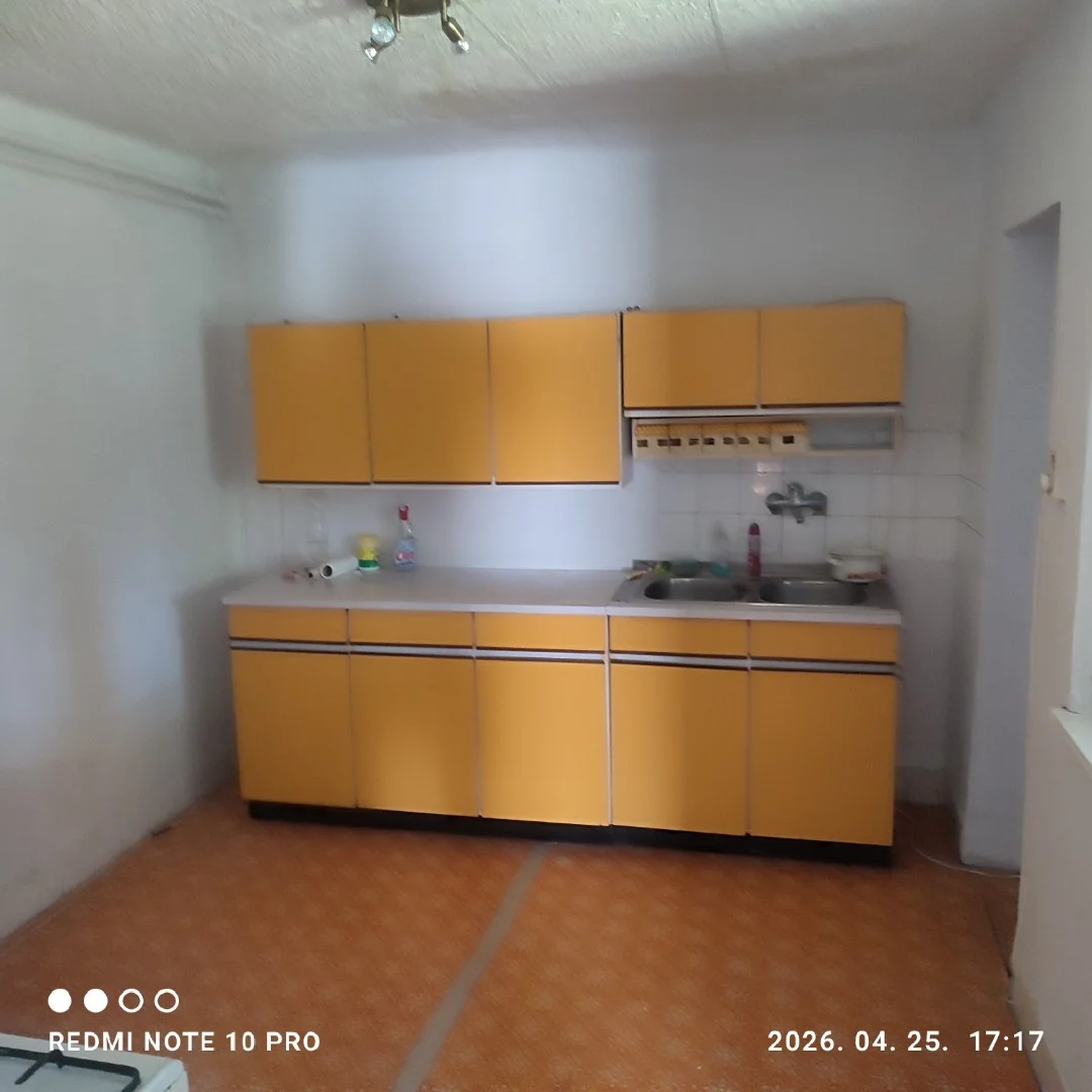 Eladó családi ház Őrtilos Kossuth.ut. - Kép 9