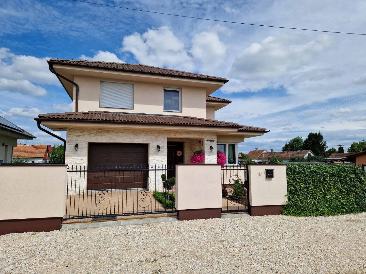 Eladó családi ház Ebes Meilen utca