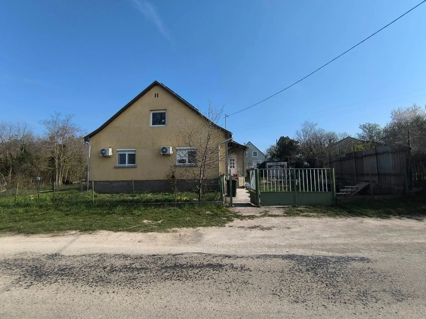 Eladó családi ház Zánka Fő