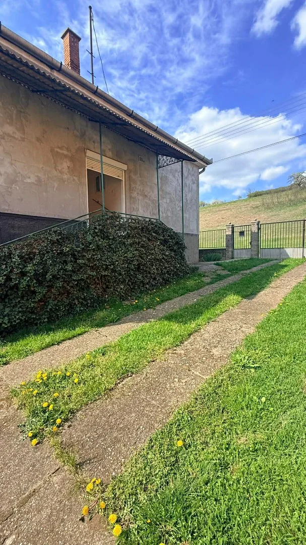 Eladó családi ház Múcsony Deák Ferenc út