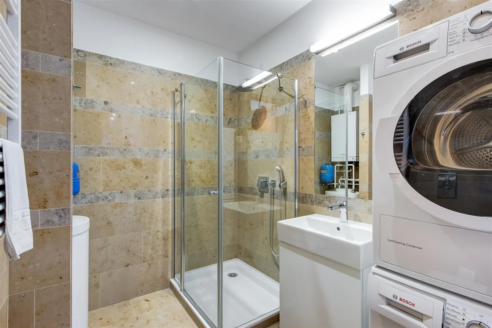 Eladó tégla lakás Budapest 06. ker. Andrássy út - Kép 4