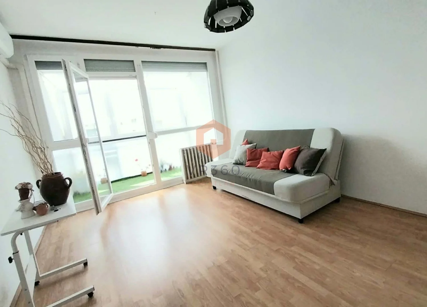 Eladó panel lakás Pécs Nagy Imre