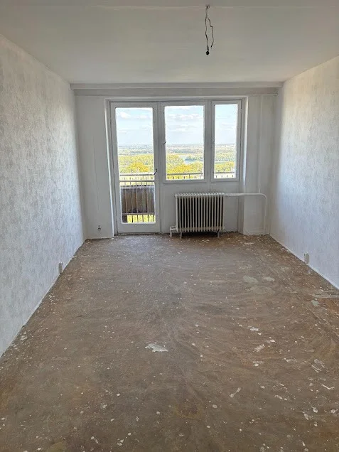 Eladó panel lakás Dunaújváros Apáczai Csere János út - Kép 3