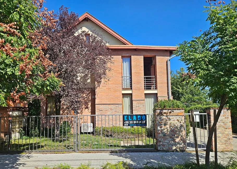 Eladó hotel, szálloda iroda / üzlet / kereskedelmi / szolgáltató Gyula Tiborcz utca